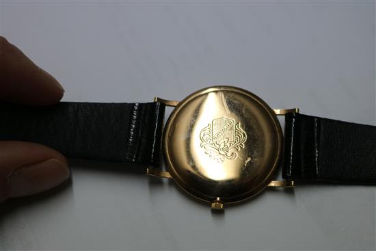 A gentlemans 18ct gold Duward Diplomatic manual wind dress wrist watch,